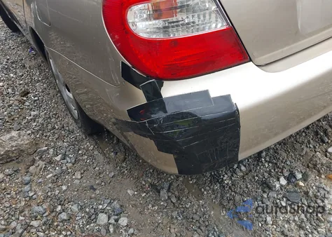 2003 Toyota Camry Le z USA, uszkodzony, nr VIN 4T1BE32K73U667912